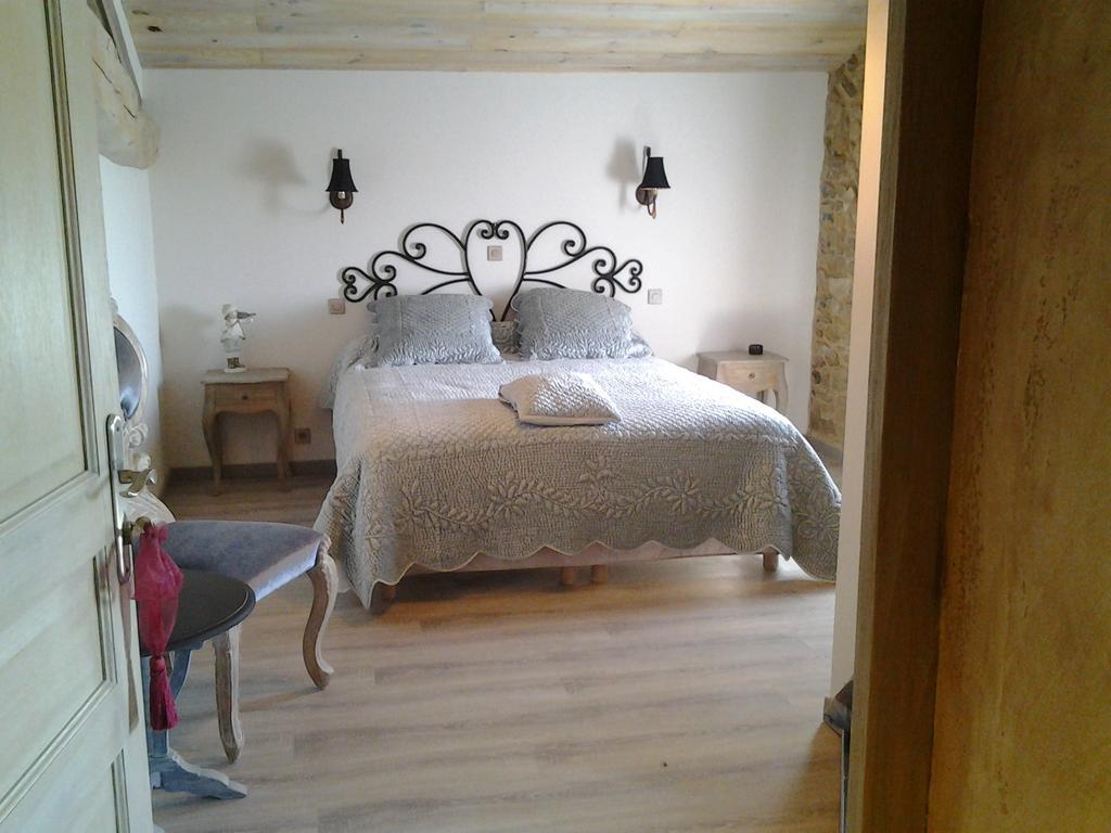 Le Clos Du Merle Savigny  Zimmer foto